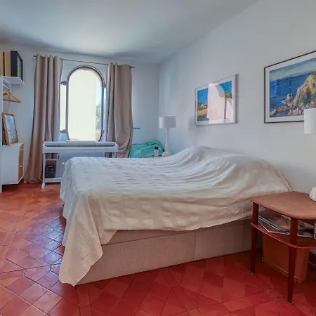 公寓 Superbe Avec Vue Proche Village 耶尔